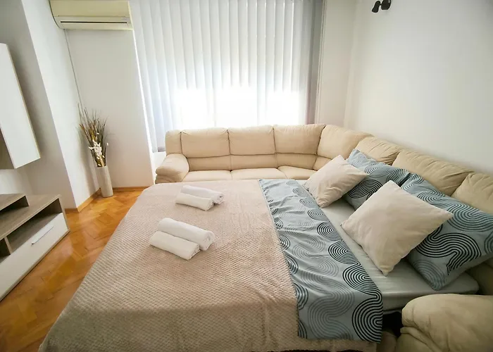 City Apartment Relax
